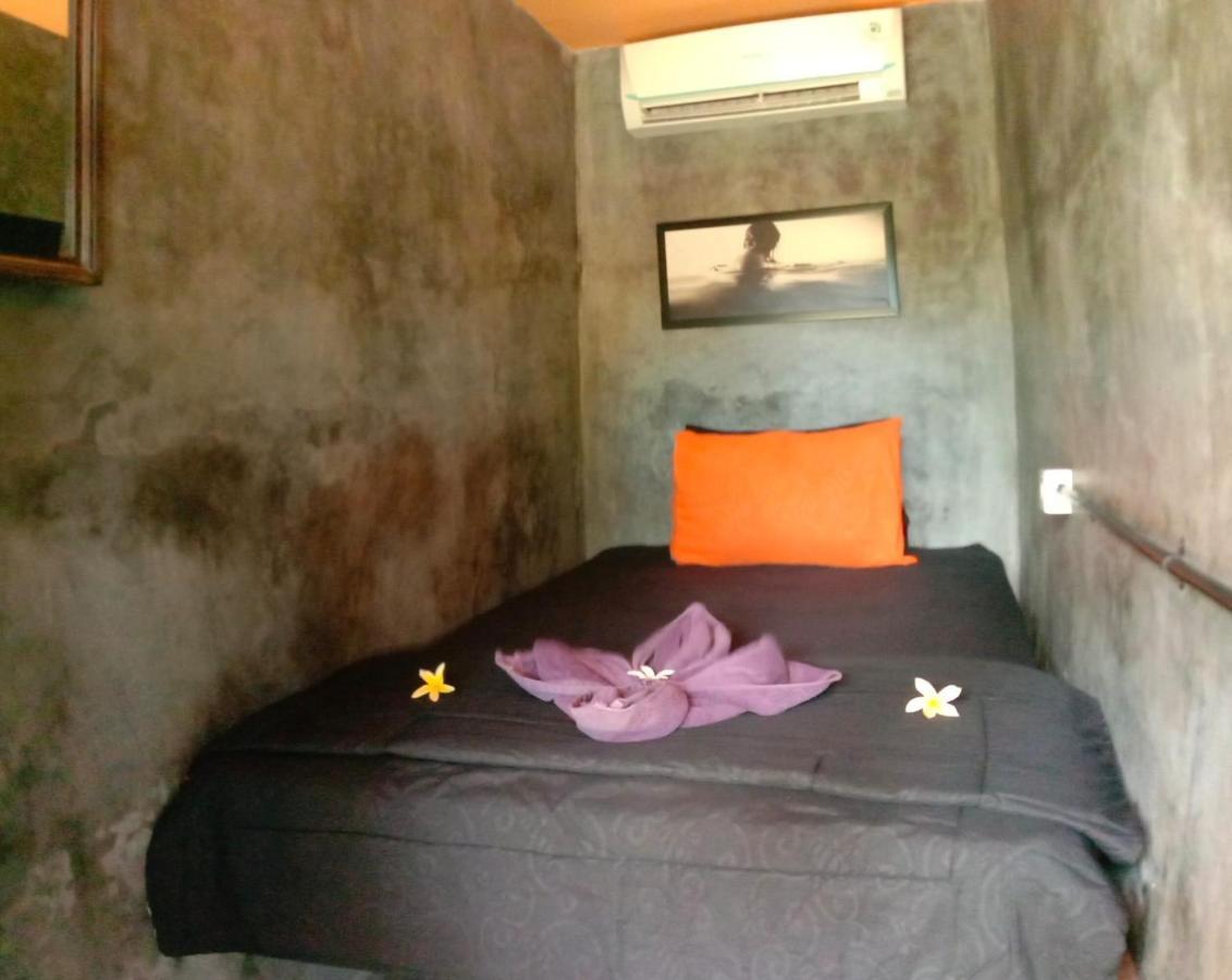 Keramas Surf Hostel Екстер'єр фото